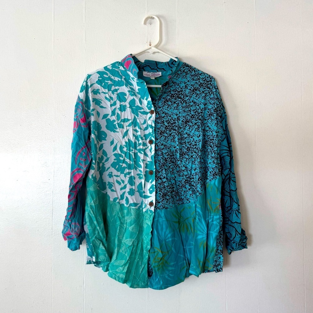 Wild Thing Wild Woman Blue Green Combo Button Down Blouse S/M
